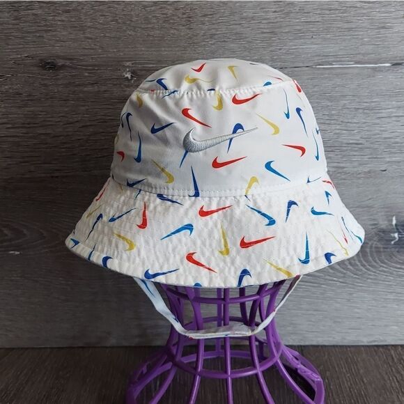 Nike Multicolored Logo Bucket Hat in White Toddler Size - Picture 1 of 4